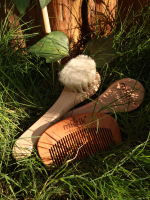 Mistik Terapi 2'li Set | %100 Doğal Keçi Kılı Yumuş Yüz/Saç Bakım Fırçası + Kiraz Ağacı Tarak