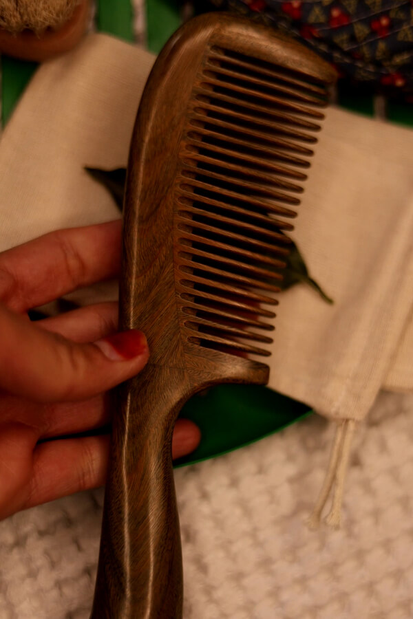 Pelesenk Ağacı Tarak – Yüksek Kalite & Doğanın Zarafeti